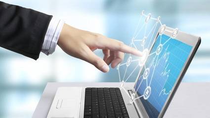 男生適合學且好就業(yè)的專業(yè)探索 聚焦計算機技術開發(fā)的潛力與前景